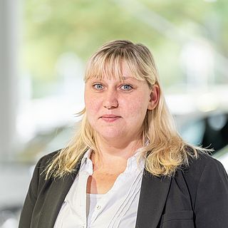 Nathalie Färber / Abteilung Service